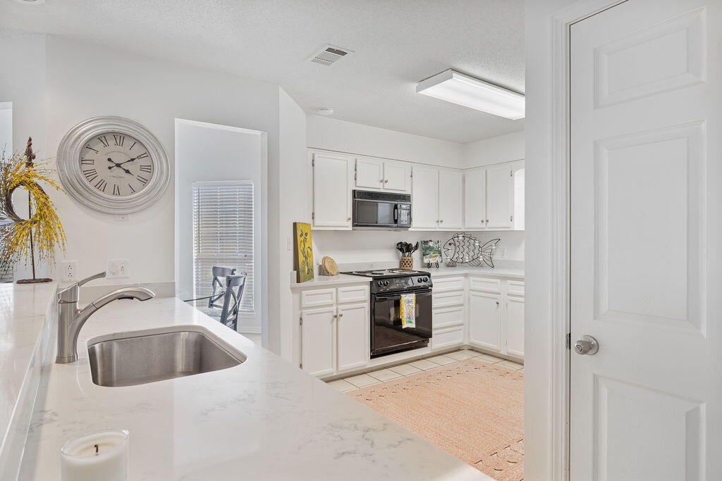 114 Mainsail Drive, C33