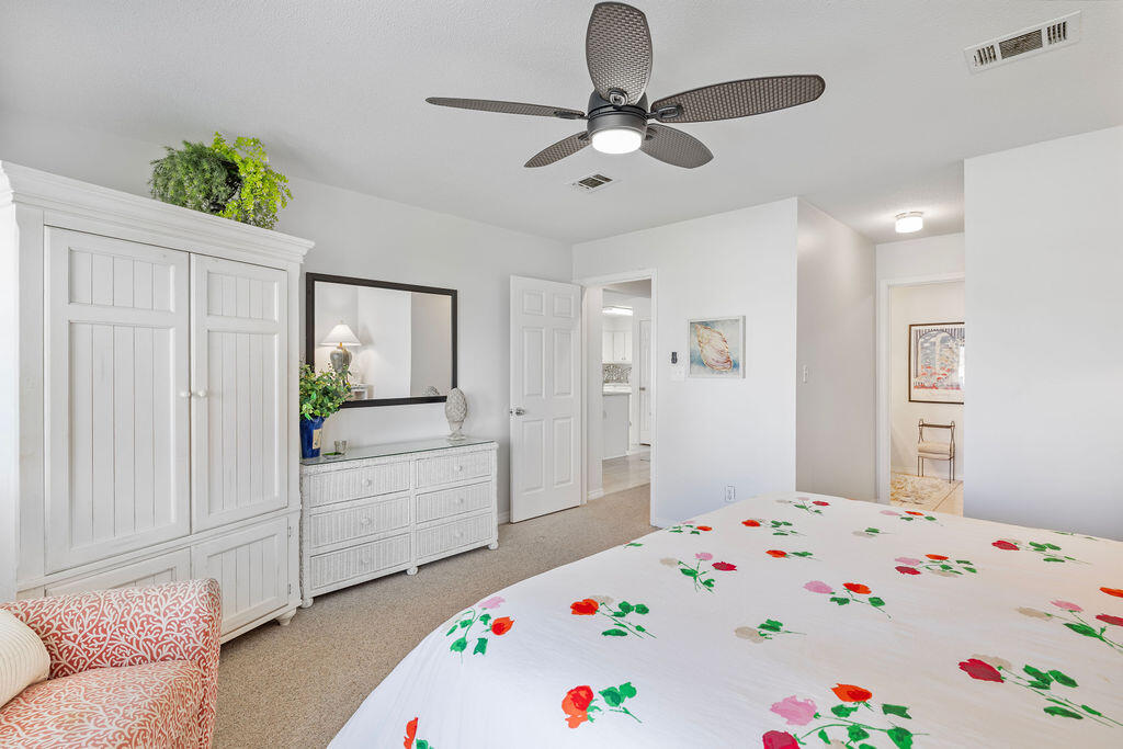 114 Mainsail Drive, C33