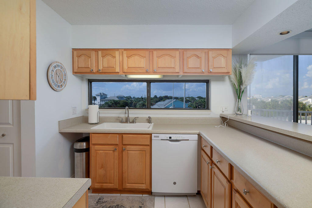 114 Mainsail Drive, 424