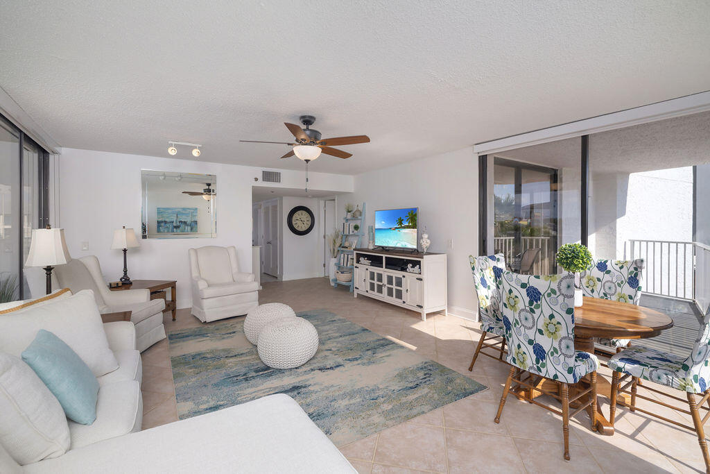 114 Mainsail Drive, 424