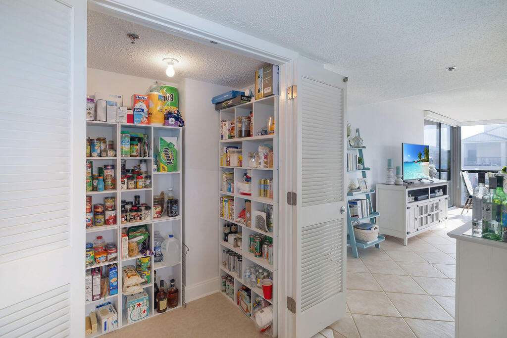 114 Mainsail Drive, 424
