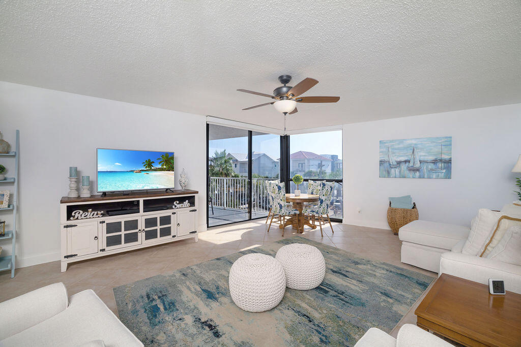 114 Mainsail Drive, 424