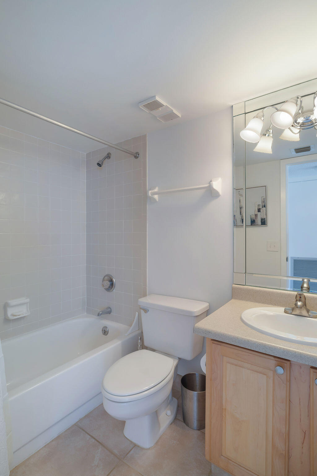 114 Mainsail Drive, 424