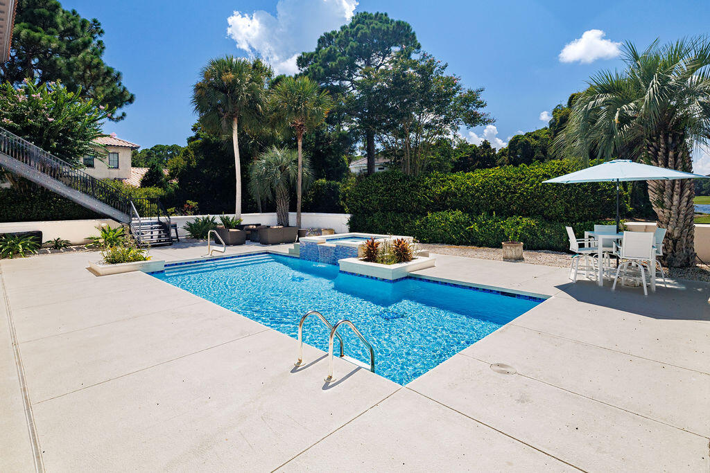 2940 Pine Valley Drive