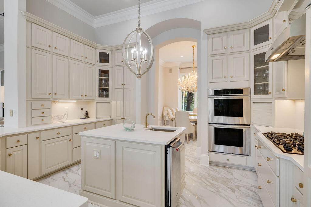 2940 Pine Valley Drive