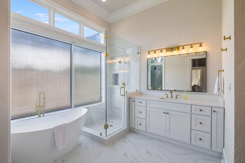 2940 Pine Valley Drive