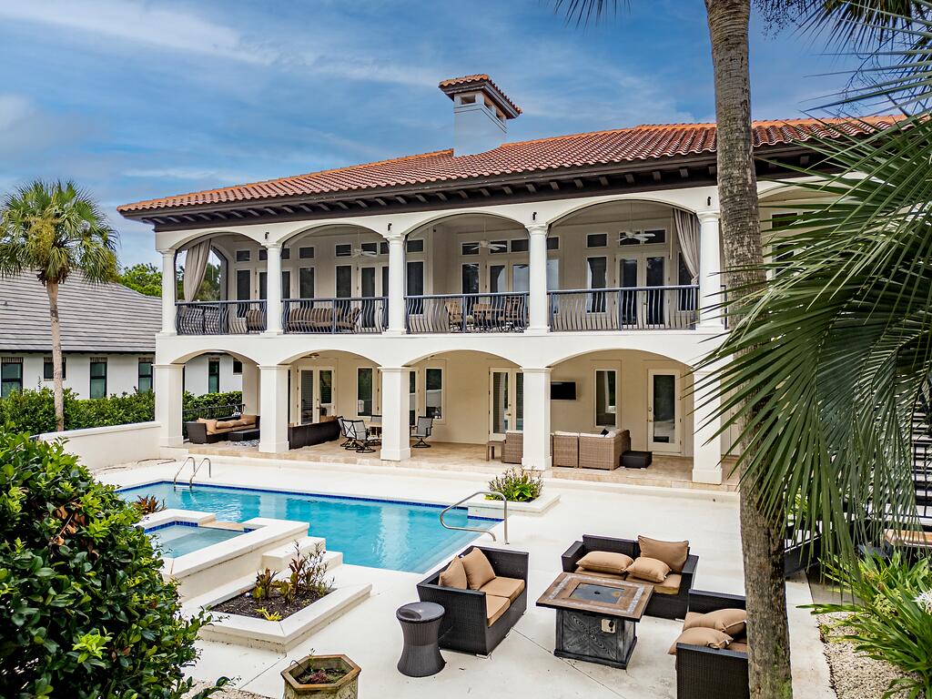 2940 Pine Valley Drive