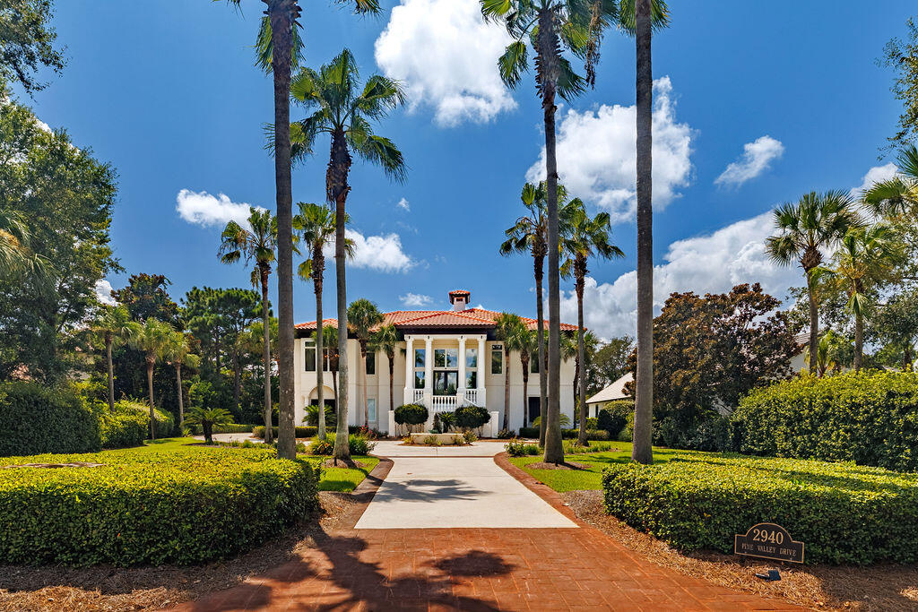 2940 Pine Valley Drive