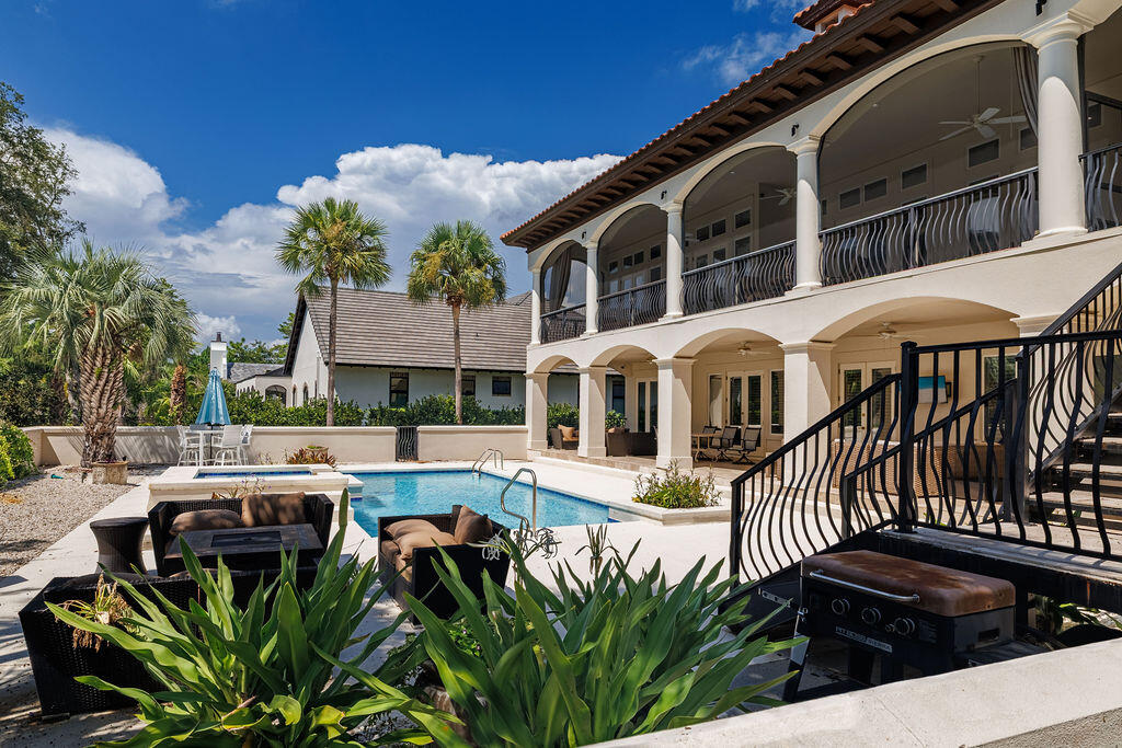 2940 Pine Valley Drive