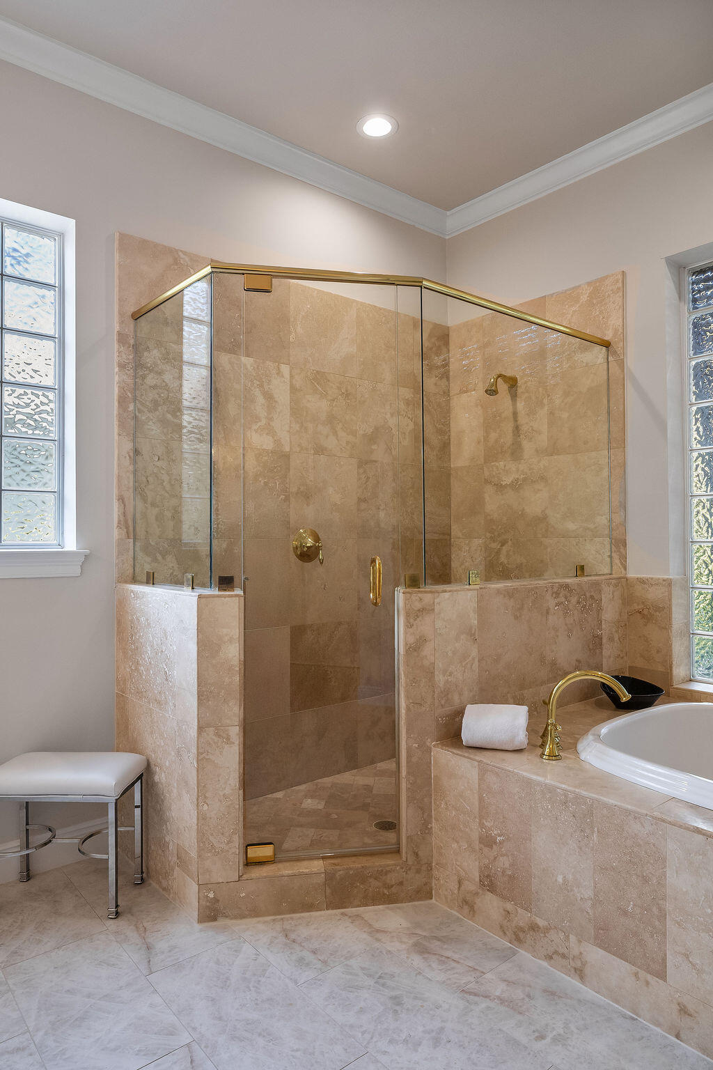 2940 Pine Valley Drive