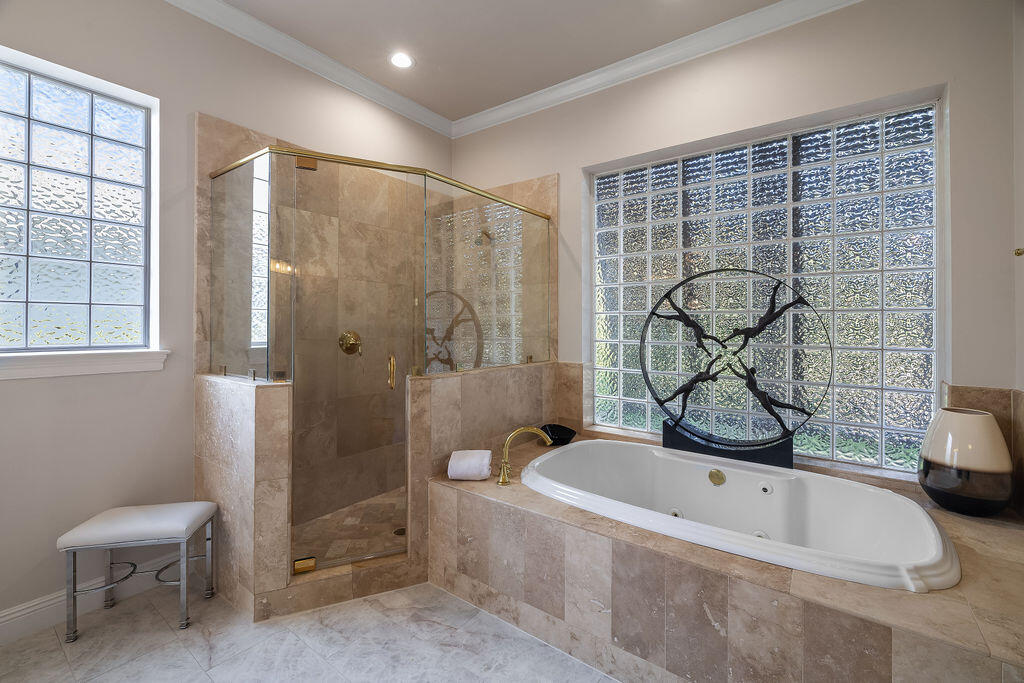 2940 Pine Valley Drive