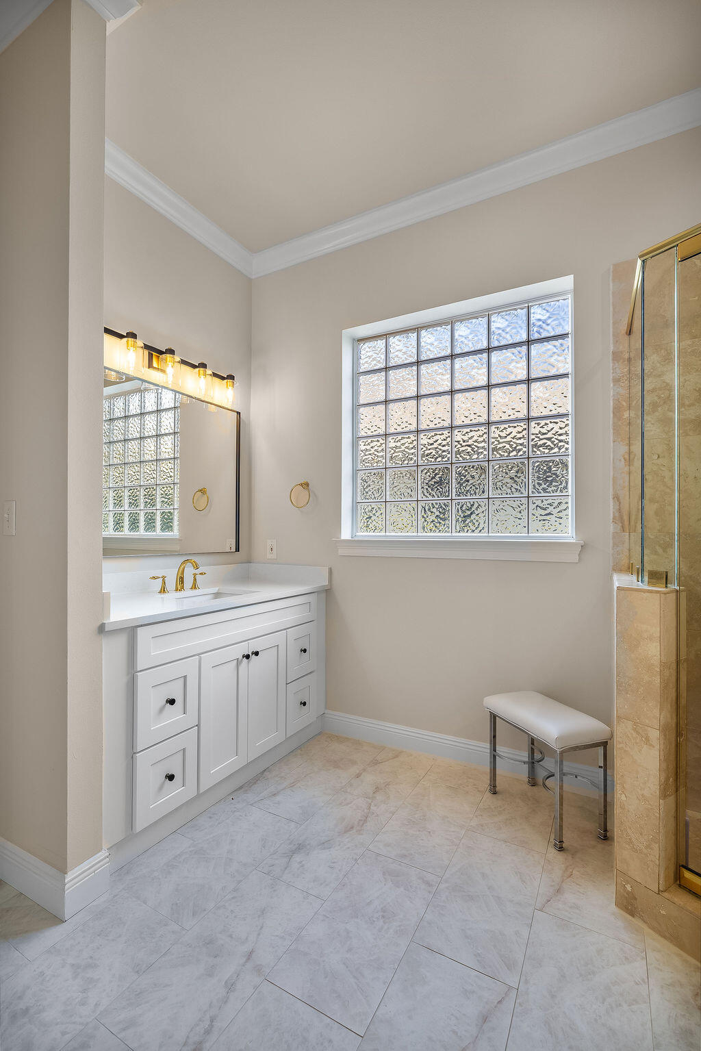 2940 Pine Valley Drive