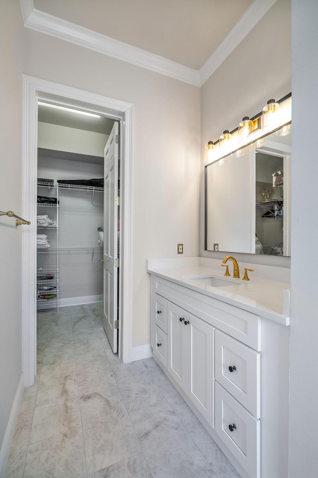 2940 Pine Valley Drive