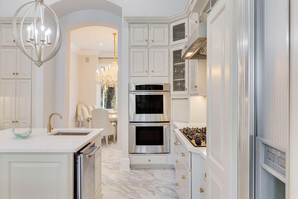 2940 Pine Valley Drive