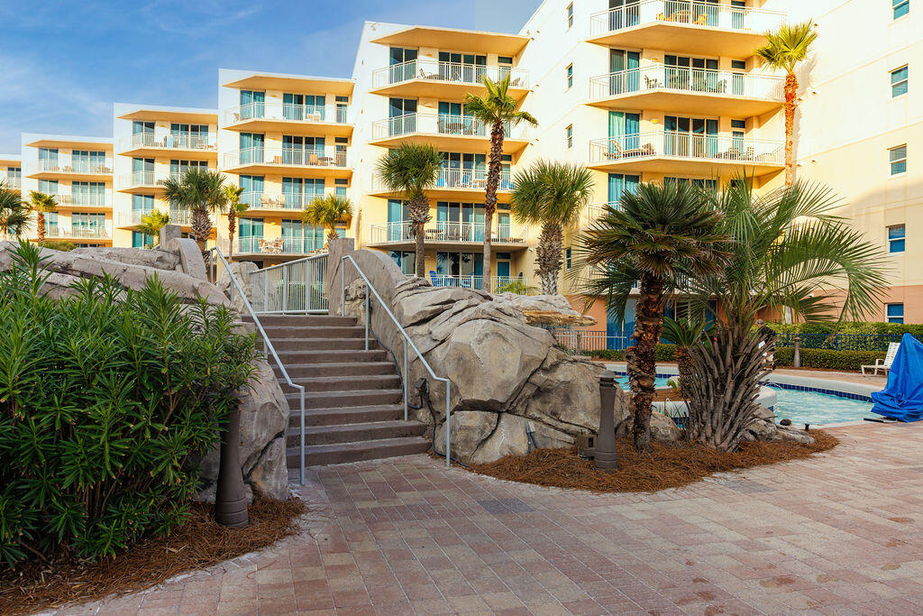 1110 Santa Rosa Boulevard, C601