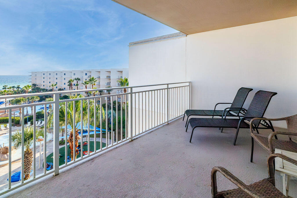 1110 Santa Rosa Boulevard, C601