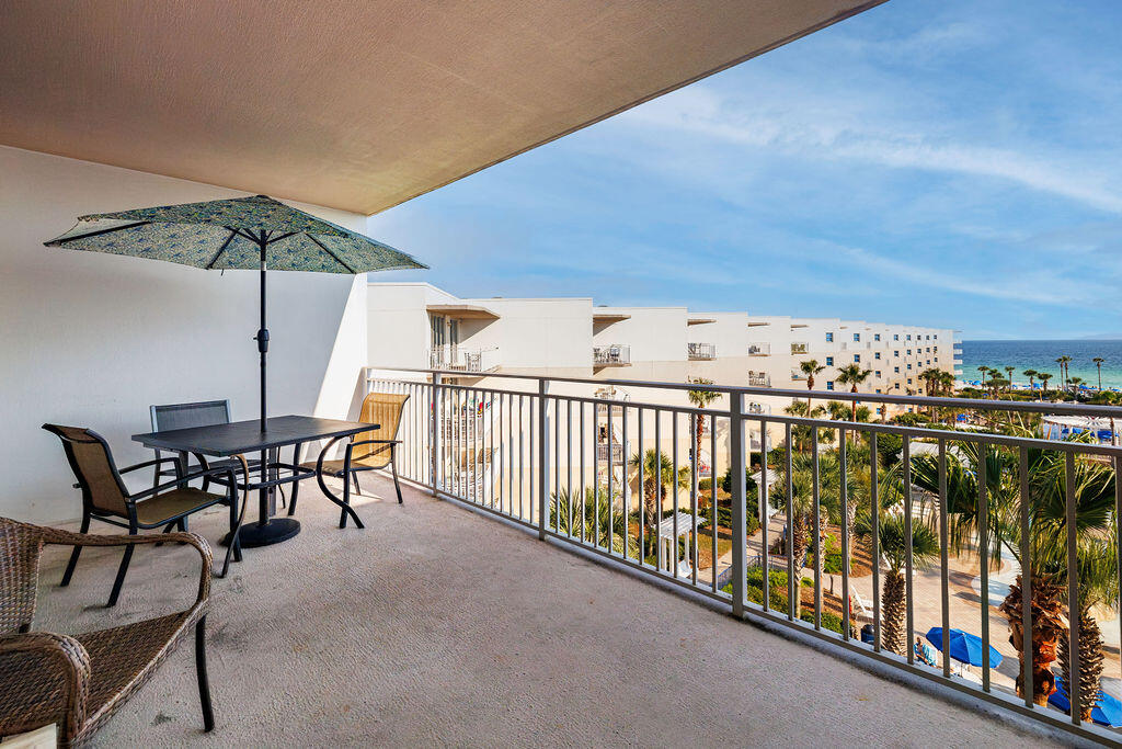 1110 Santa Rosa Boulevard, C601