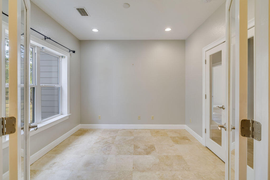523 Woodland Bayou Drive