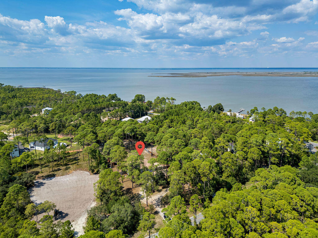 523 Woodland Bayou Drive