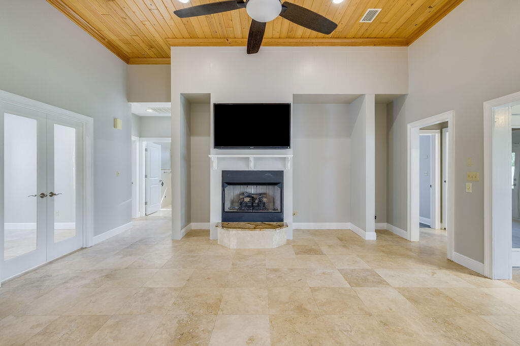 523 Woodland Bayou Drive
