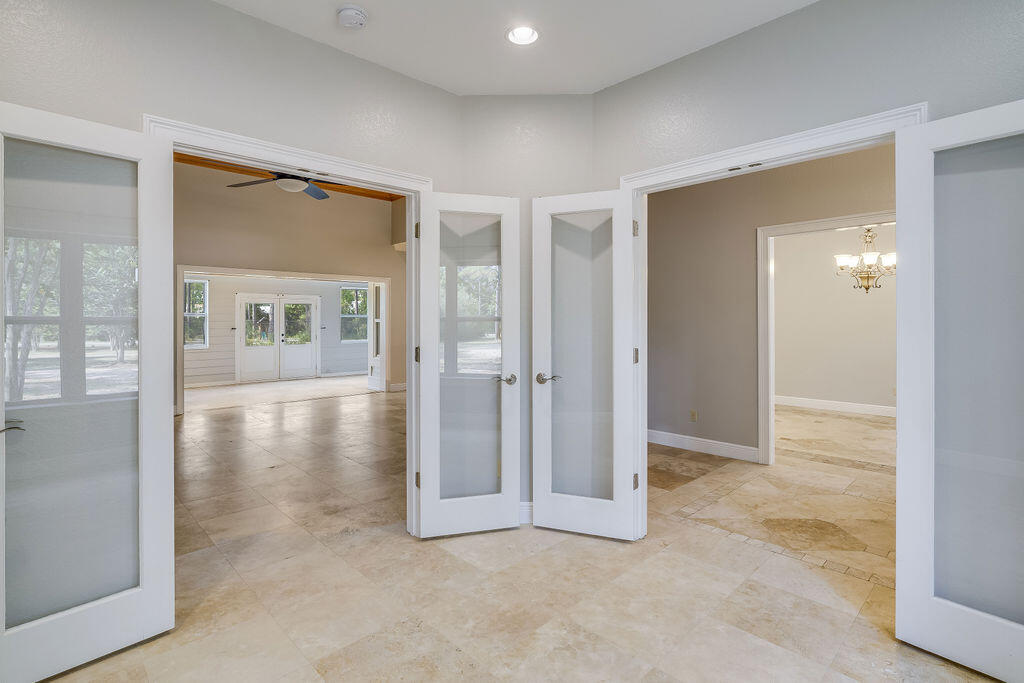 523 Woodland Bayou Drive