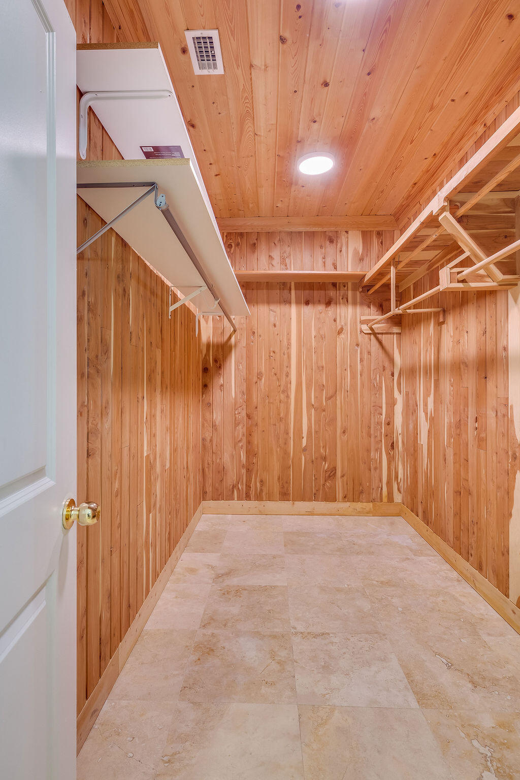 523 Woodland Bayou Drive