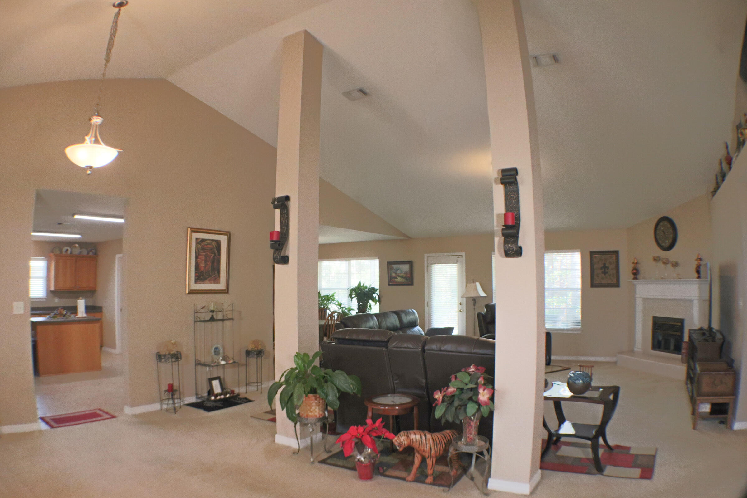 564 E Shipwreck Road