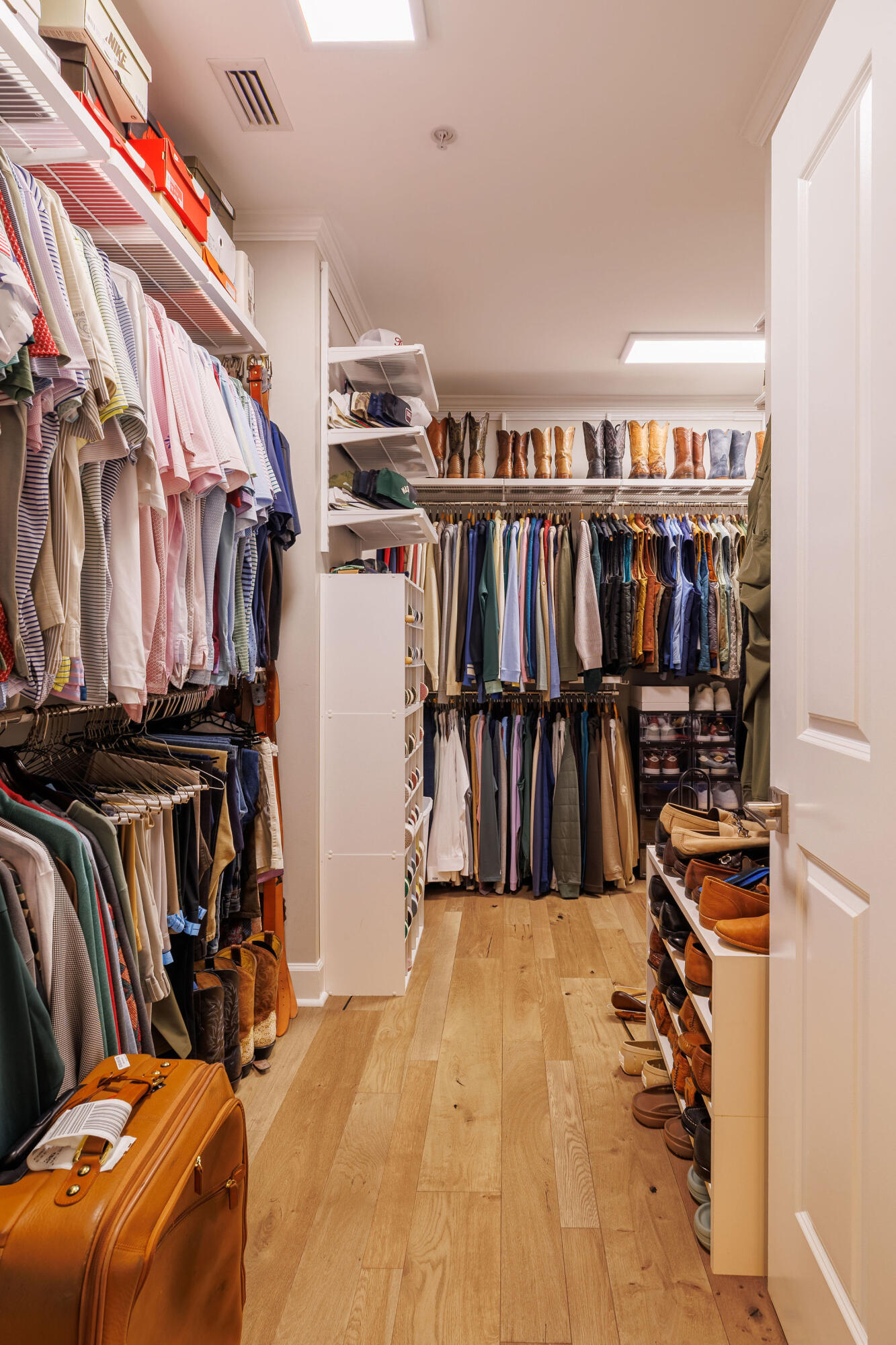 408 Kelly Plantation Drive 409