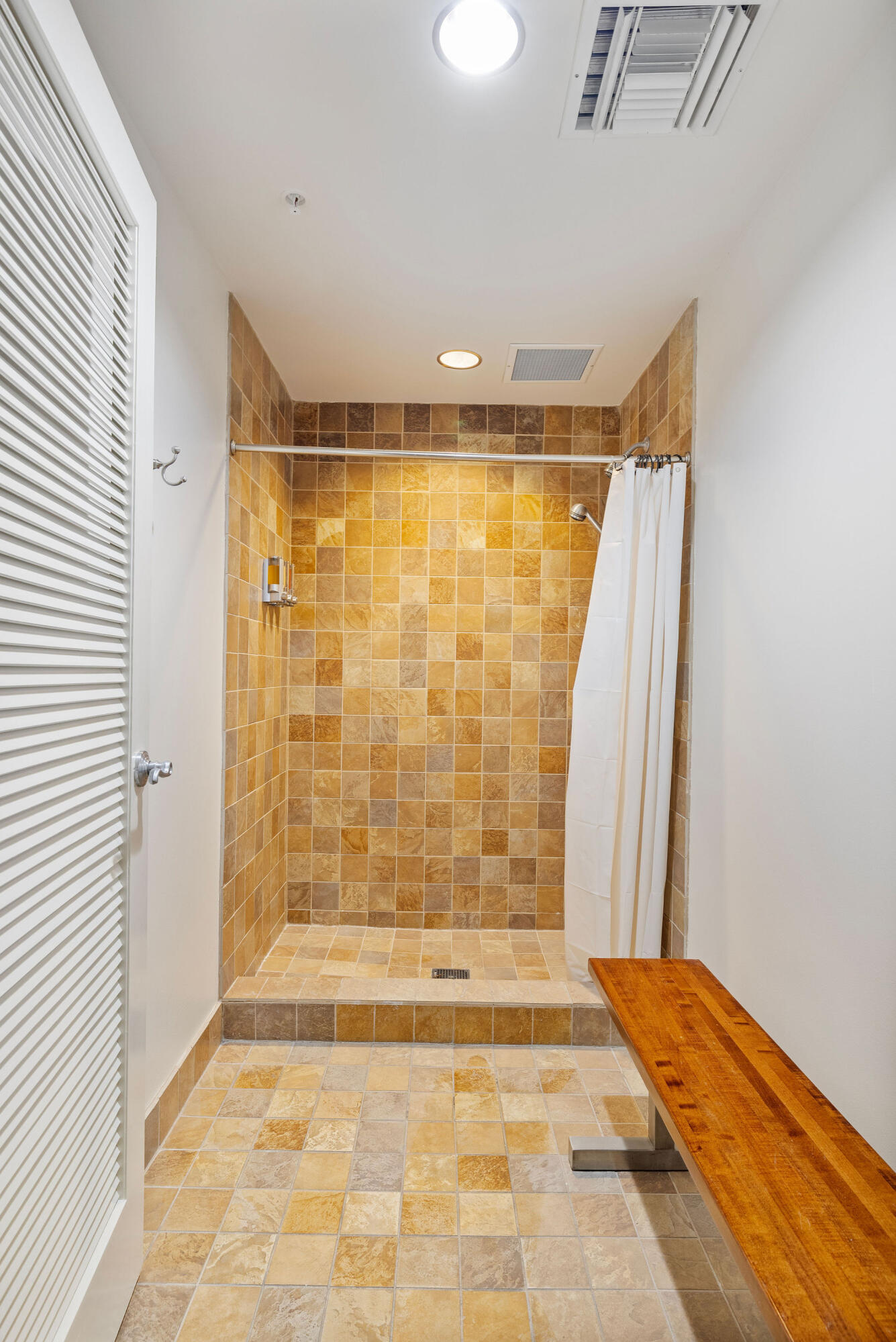 408 Kelly Plantation Drive 409