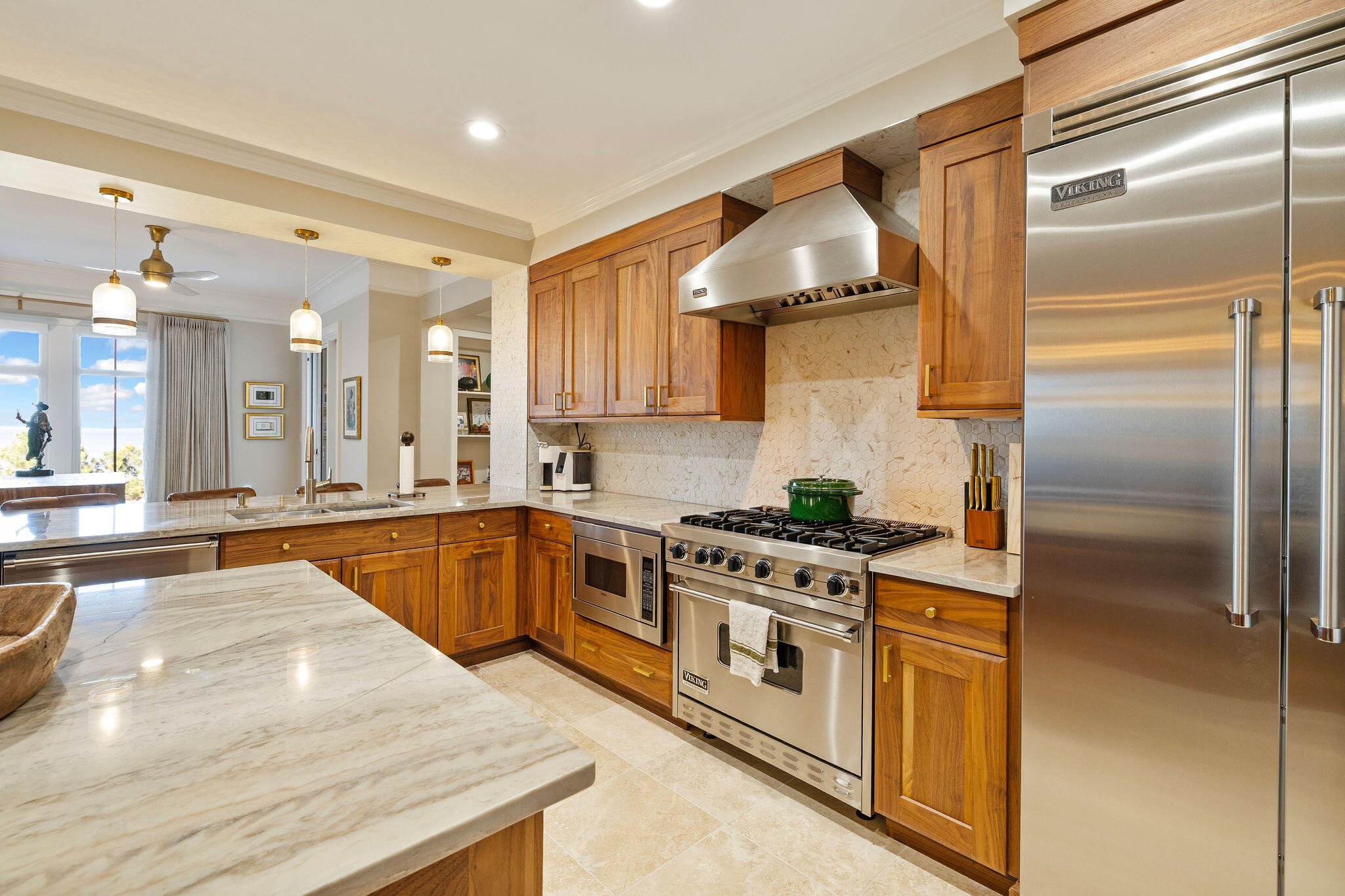 408 Kelly Plantation Drive 409