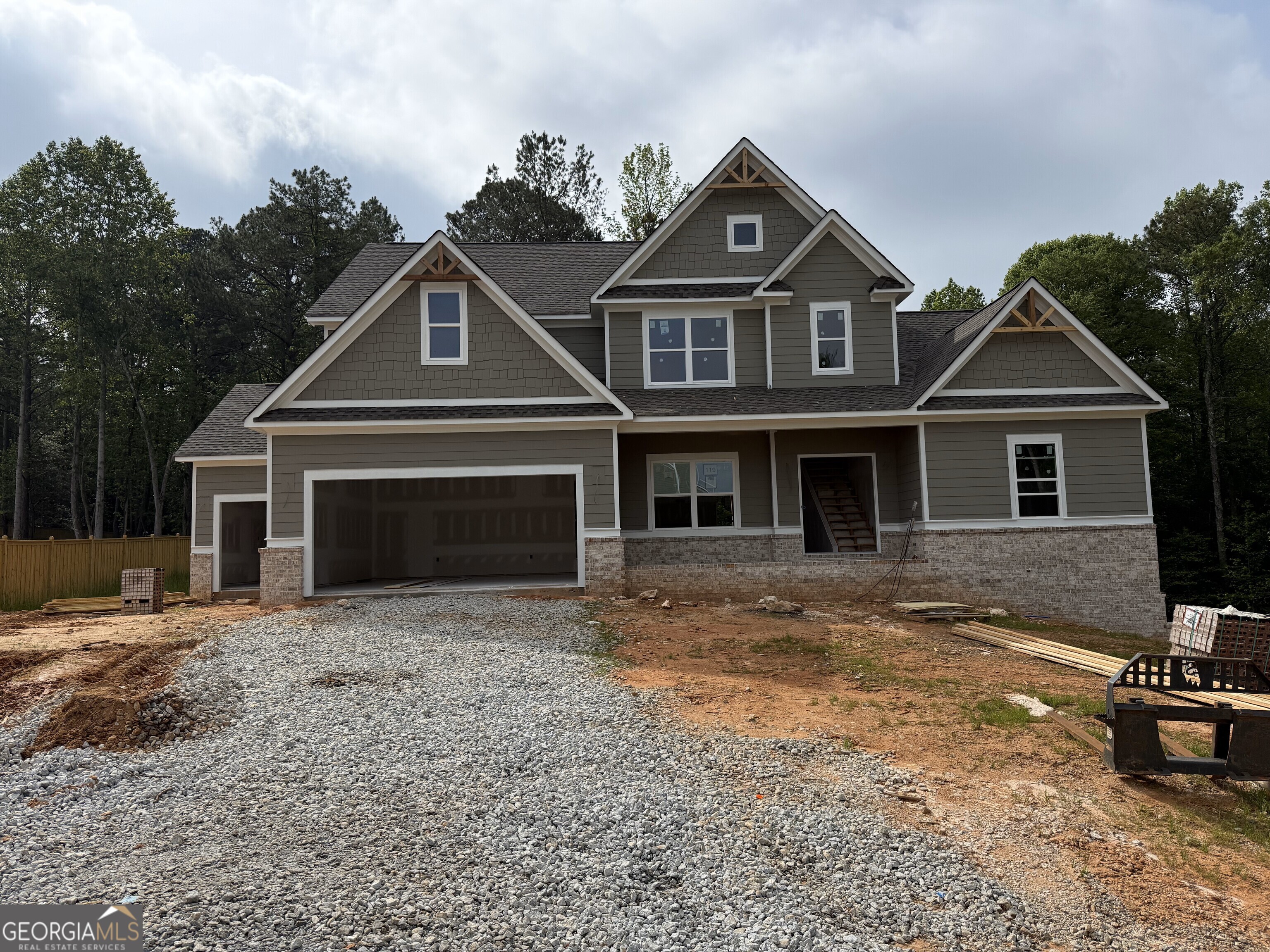 1081 HOLLY Drive