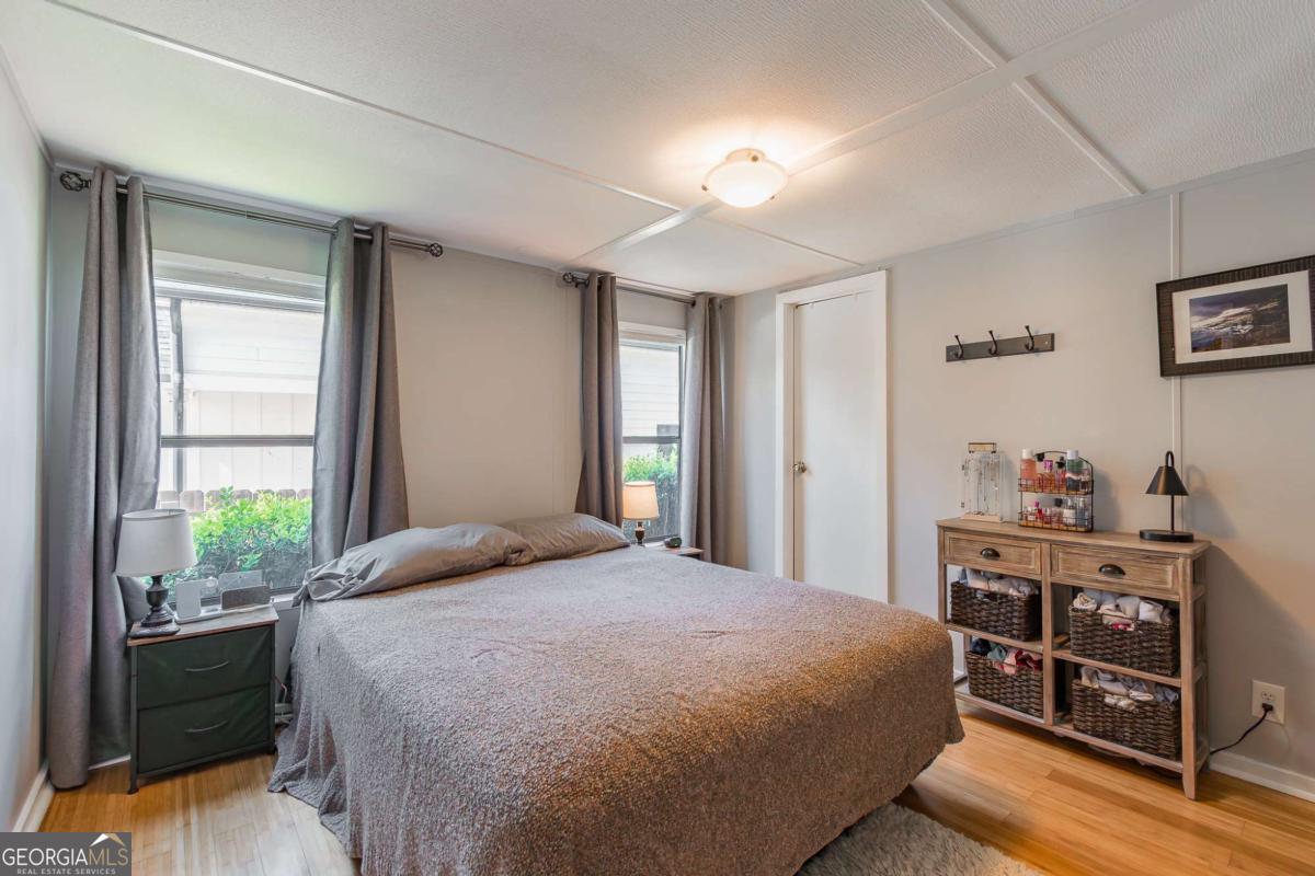 2253 Karen Lane