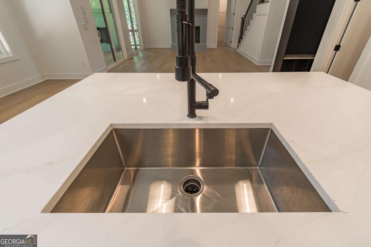 6008 Tradewinds Cove