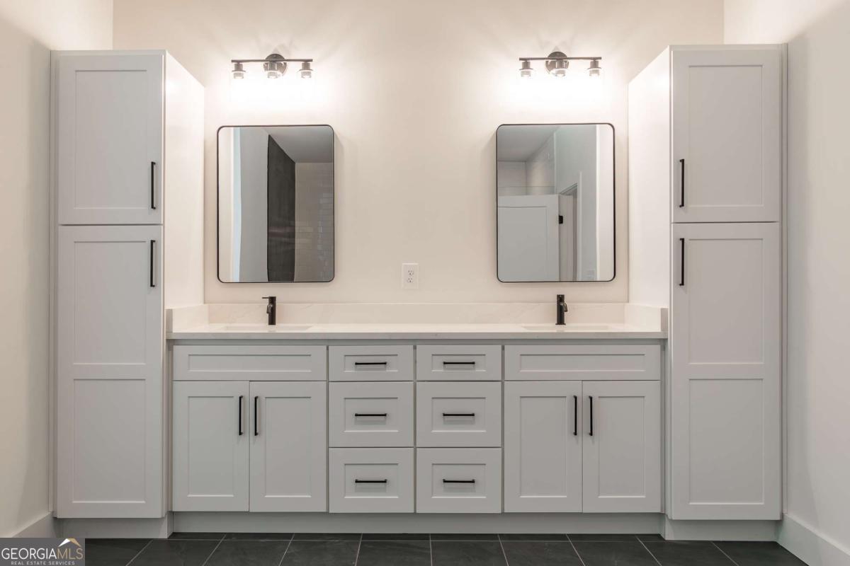 6008 Tradewinds Cove