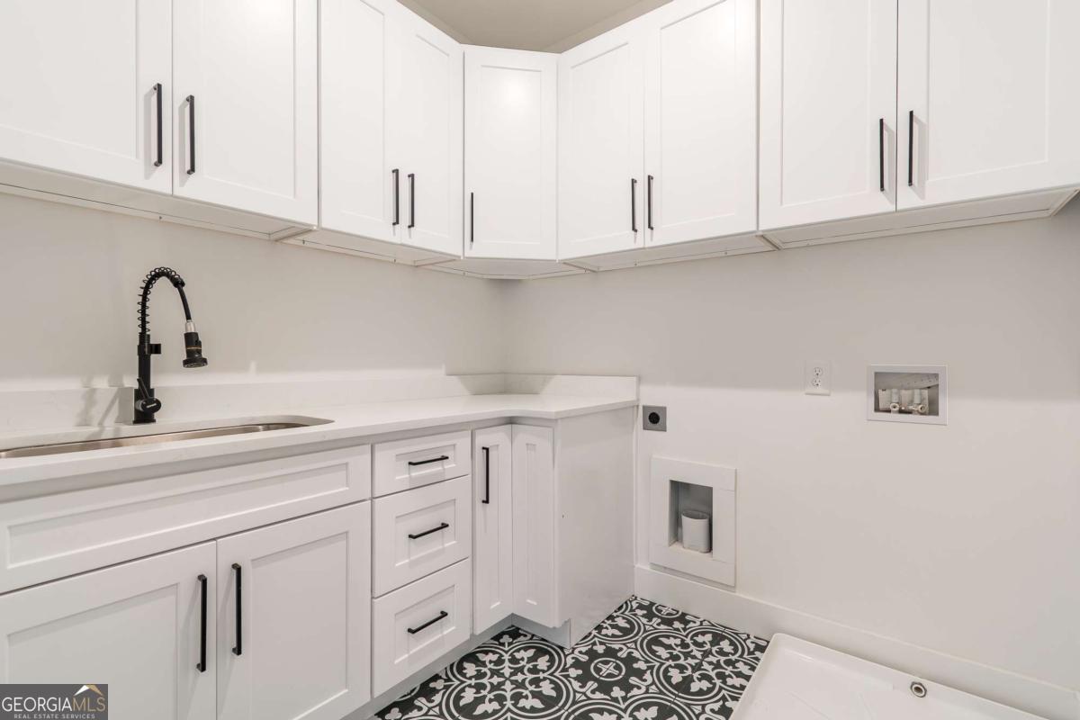 6008 Tradewinds Cove