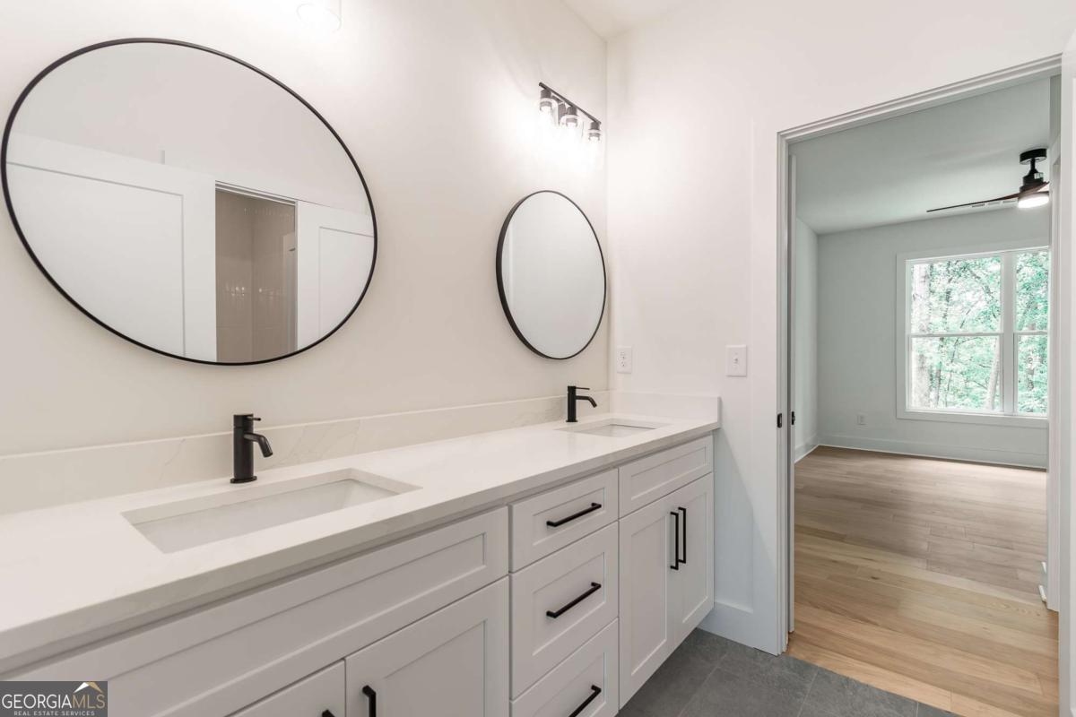 6008 Tradewinds Cove