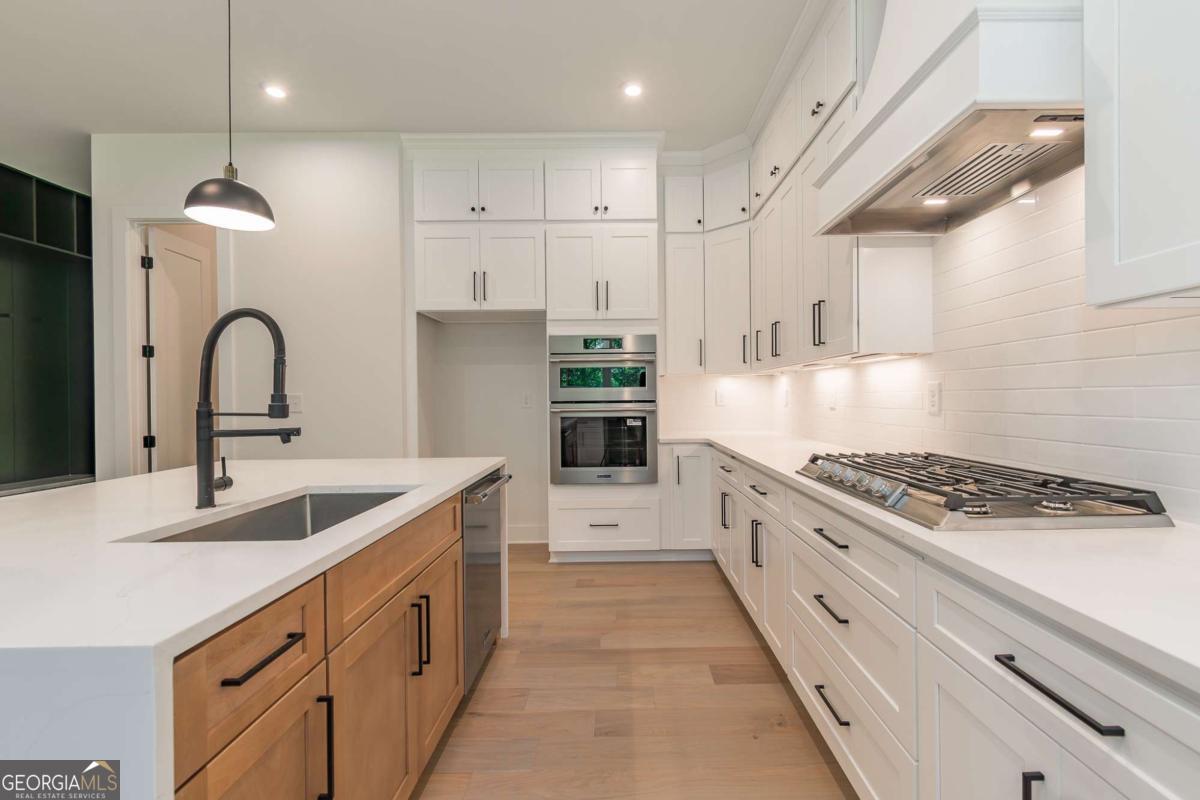 6008 Tradewinds Cove