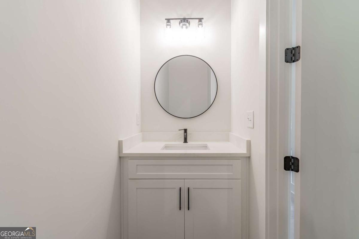 6008 Tradewinds Cove