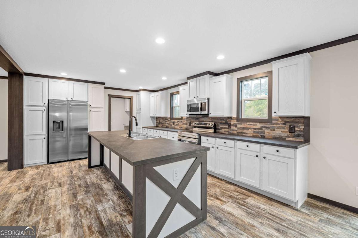 332 Mineral Springs Trail