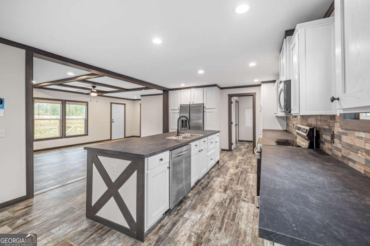 332 Mineral Springs Trail