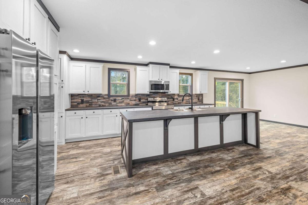 332 Mineral Springs Trail