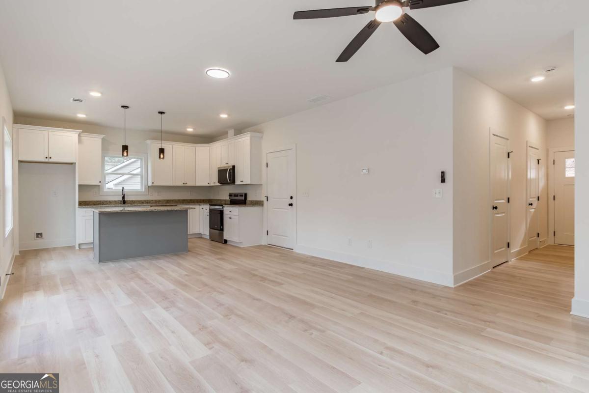 3416 Rock Ridge Drive