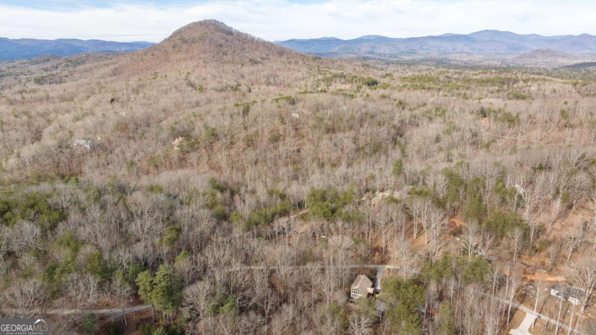 195 Skunk Hollow Road