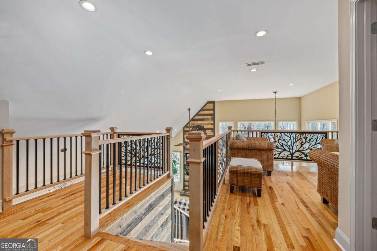 195 Skunk Hollow Road