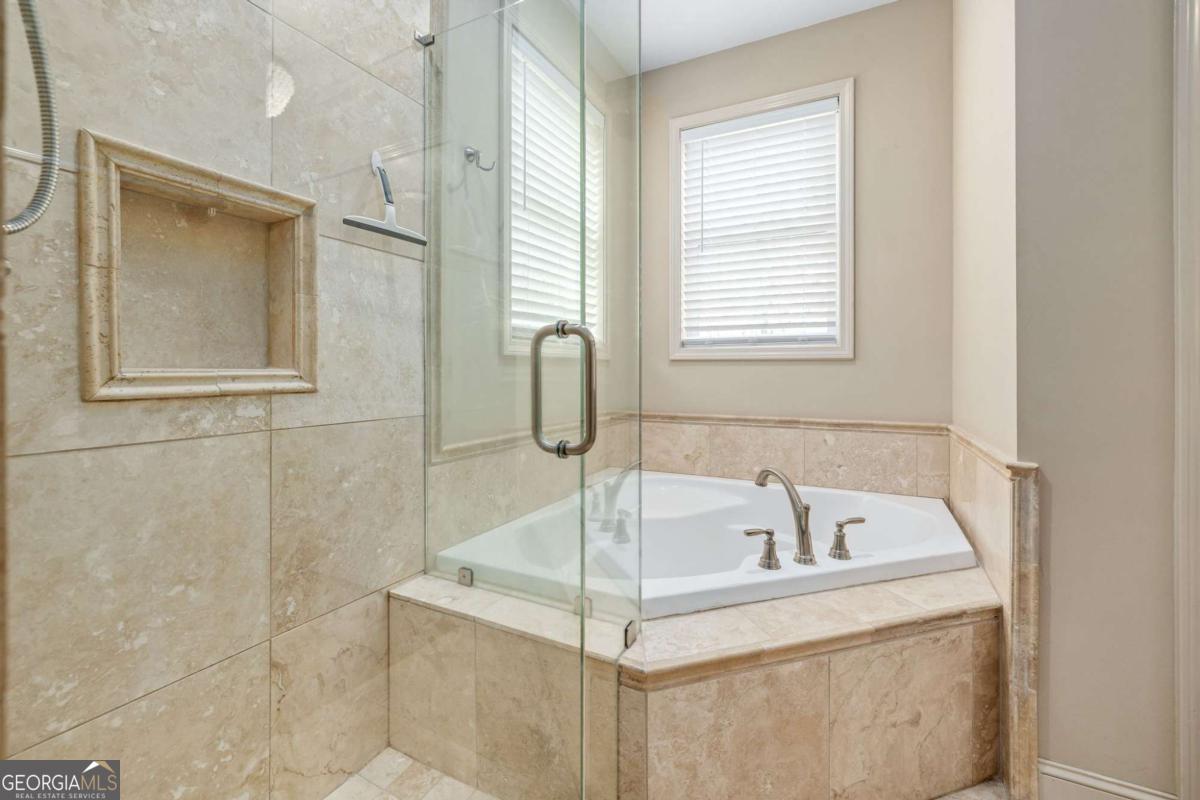 195 Skunk Hollow Road