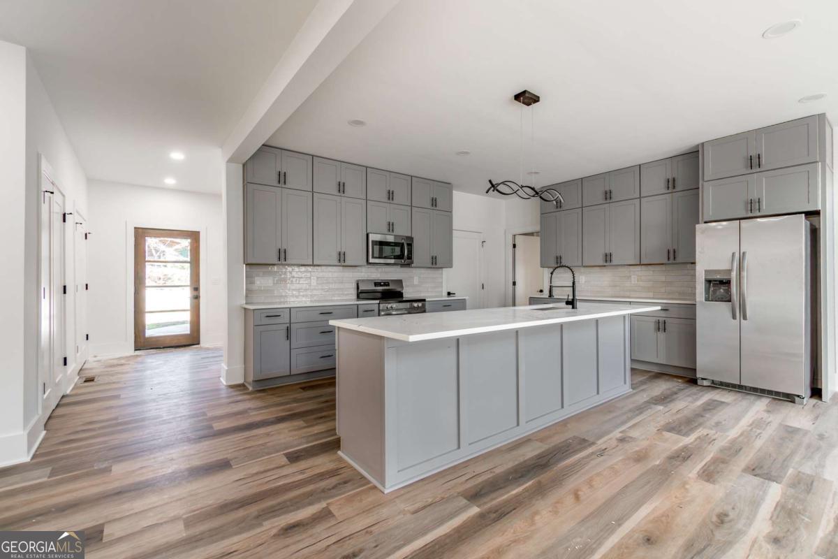 6121 Timberidge Drive