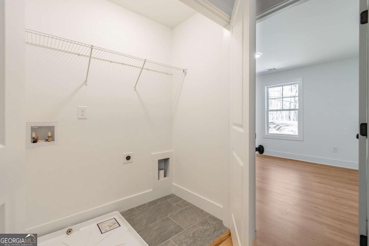 7603 Beachwood Drive