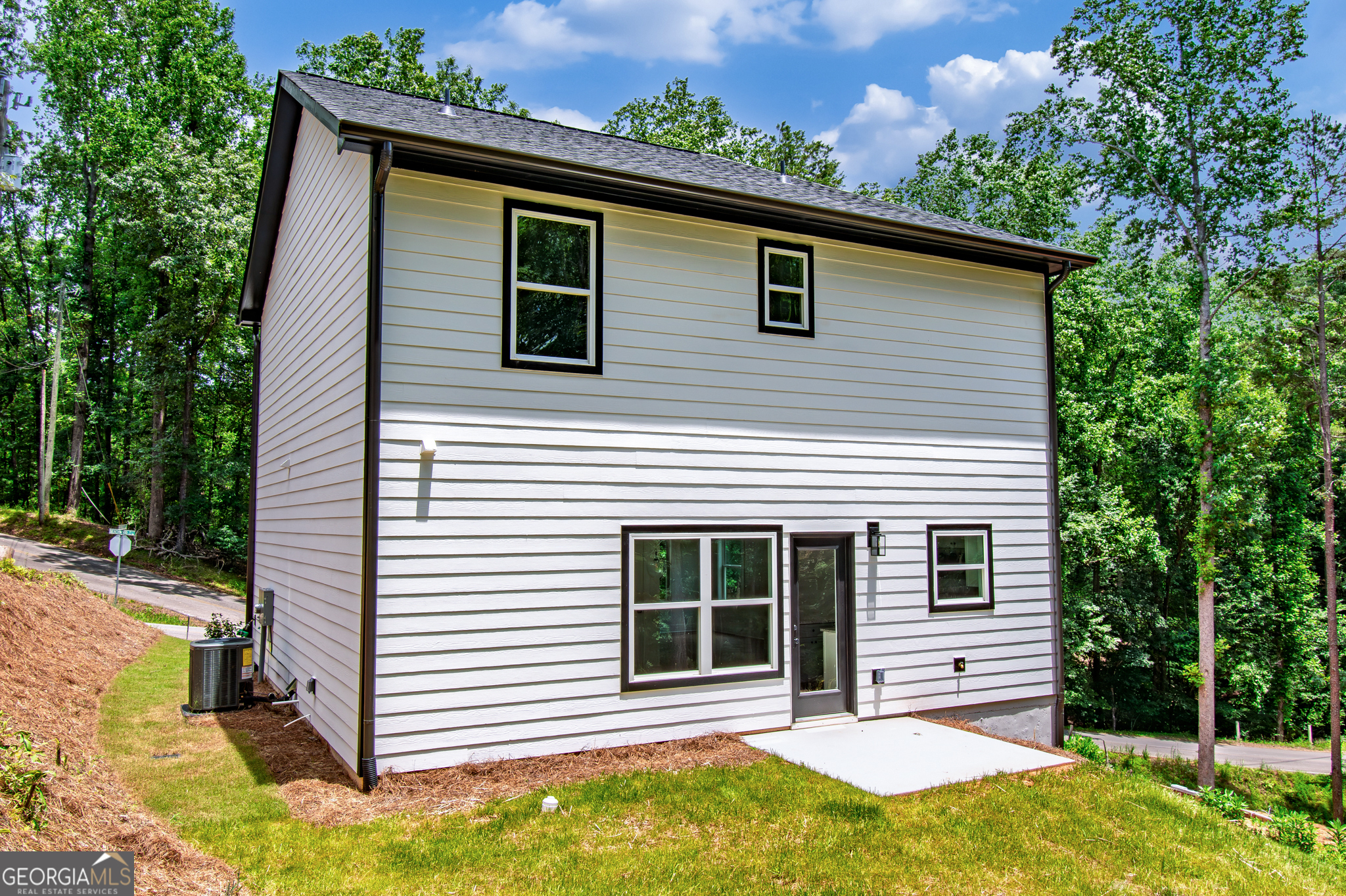 7603 Beachwood Drive