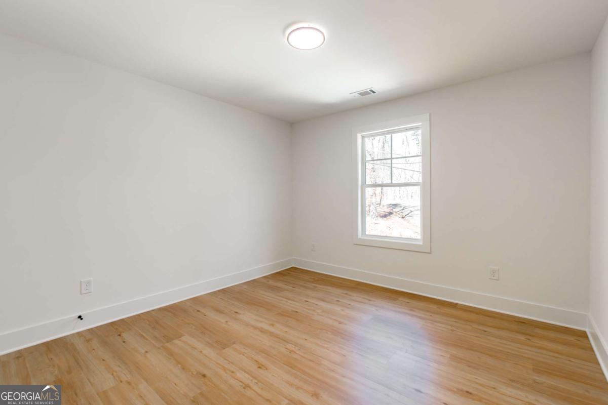 7603 Beachwood Drive