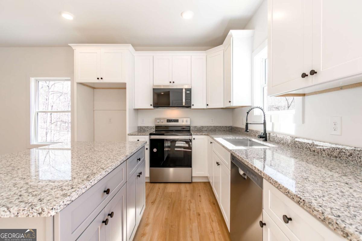 7603 Beachwood Drive